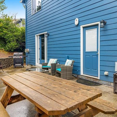 Gone Coastal Villa Lincoln City Bagian luar foto
